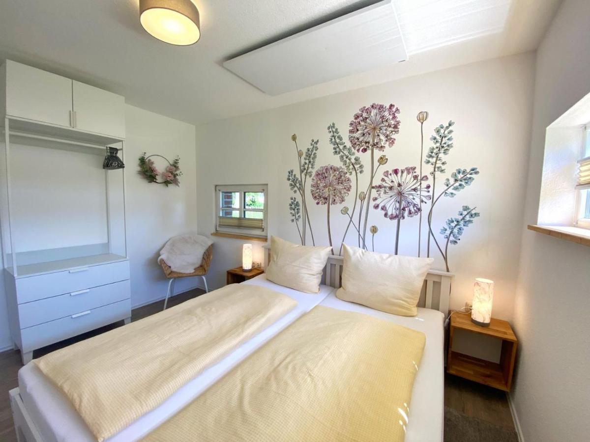 Hofgut Bisdamitz - Ferienhaus "Knoff" Esterno foto